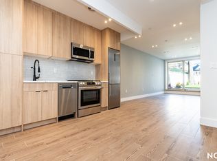675 E 32nd St #4, Brooklyn, NY 11210
