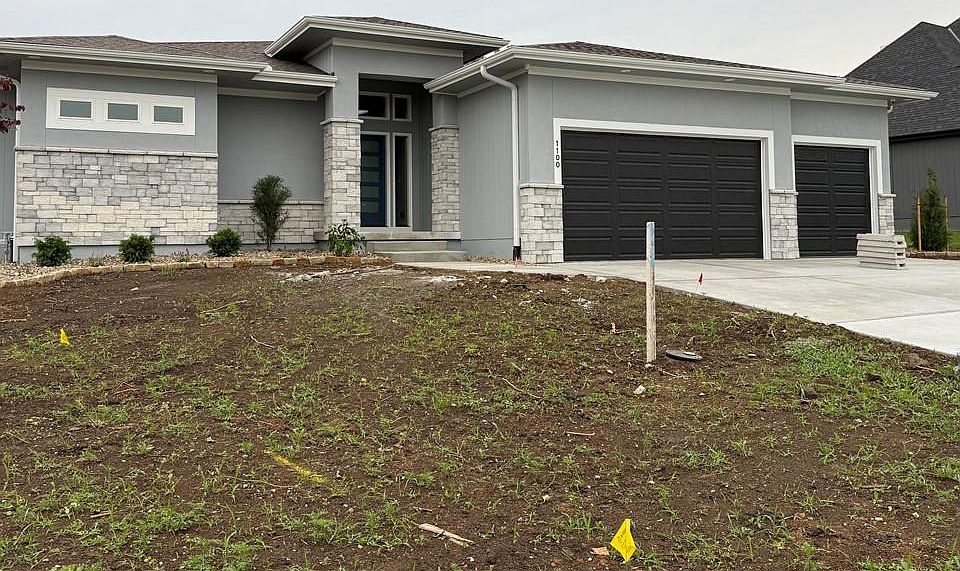 1st image of 1100 SW Whispering Willow Way
