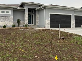 1100 SW Whispering Willow Way, Blue Springs, MO 64064