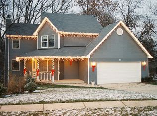 97 Rose Ct, Lemont, IL 60439