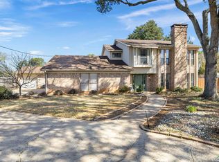 613 Regency Dr, Longview, TX 75604