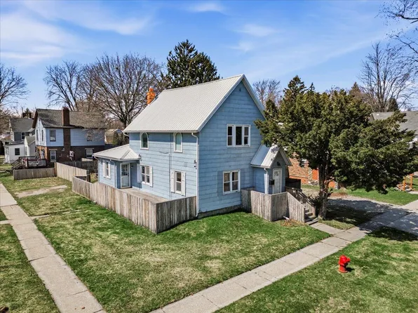 1803 10th Ave, Port Huron, MI 48060