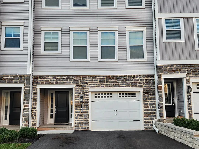 168 Everleigh Dr — Photo 19