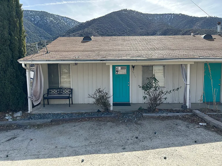 3200 Mount Pinos Way #1 — Photo 1