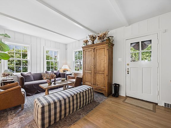 4th image of 3901 Franklin Ave