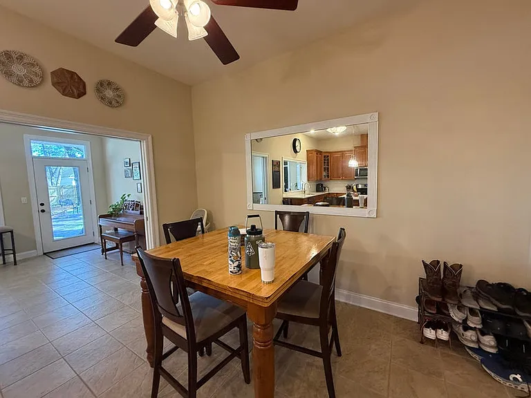 4410 Windlake Dr — Photo 13