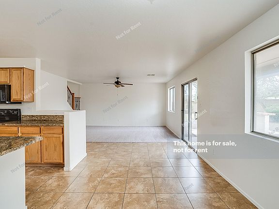 3rd image of 43597 W Wild Horse Trl
