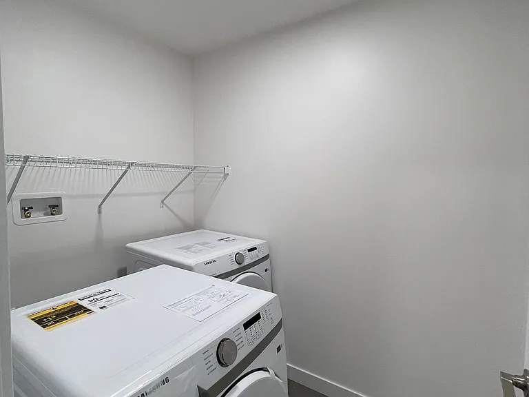 740 Daniels Way SW — Photo 18