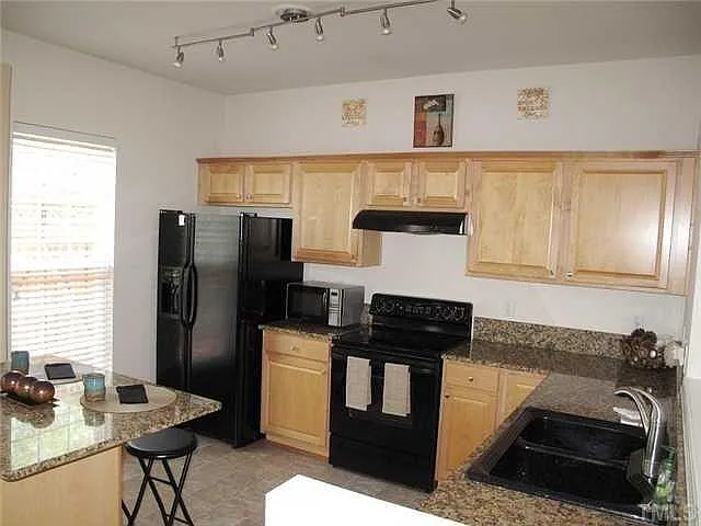 313 Coral Creek Ln — Photo 7