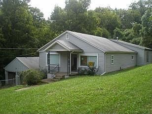 1st image of 4001 Douglas Ave
