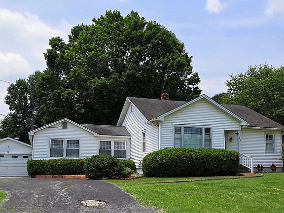 4th image of 145 Oak Hts
