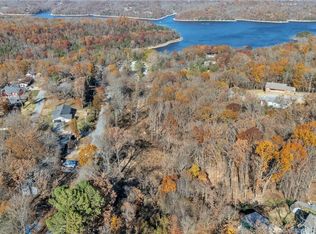 9087 Bluff Dr, Rogers, AR 72756