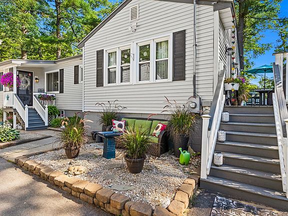 3rd image of 66 Worthley Avenue