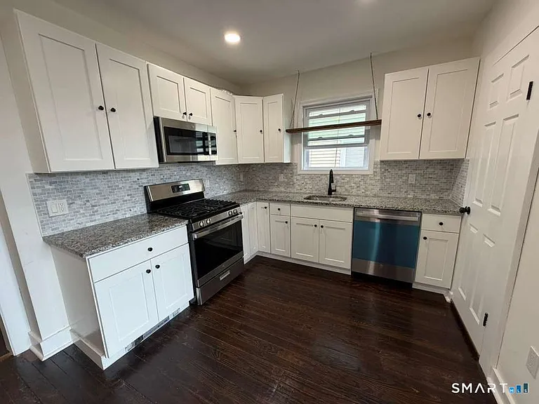 33 Marion St #1 — Photo 3