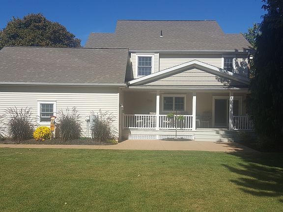 2nd image of 1037 Golfview Dr