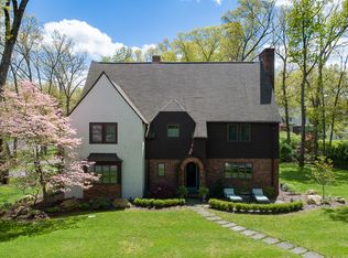 251 Park Dr, Longmeadow, MA 01106