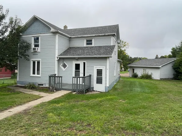 705 4th Ave E, Mobridge, SD 57601