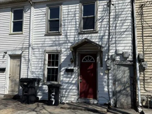 457 N Pitt St, Carlisle, PA 17013