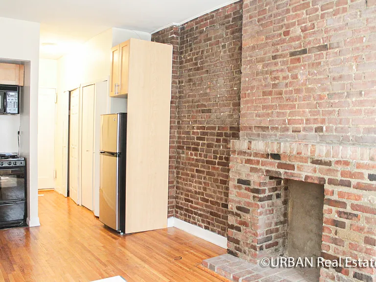 150 E 84th St #5P — Photo 5