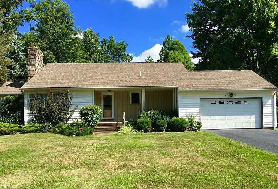 1st image of 3691 Bruce Dr SE