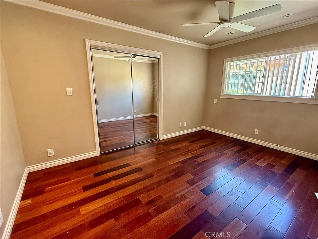 2 bed, 1050 sqft, $3,000 — Photo 4