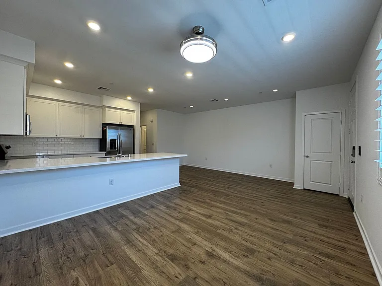 33221 Opal Glass Dr — Photo 8