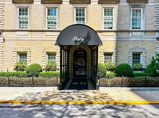 60 E Scott St APT 703, Chicago, IL 60610