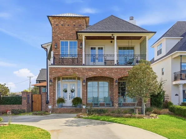 885 Shell Beach Dr, Lake Charles, LA 70601