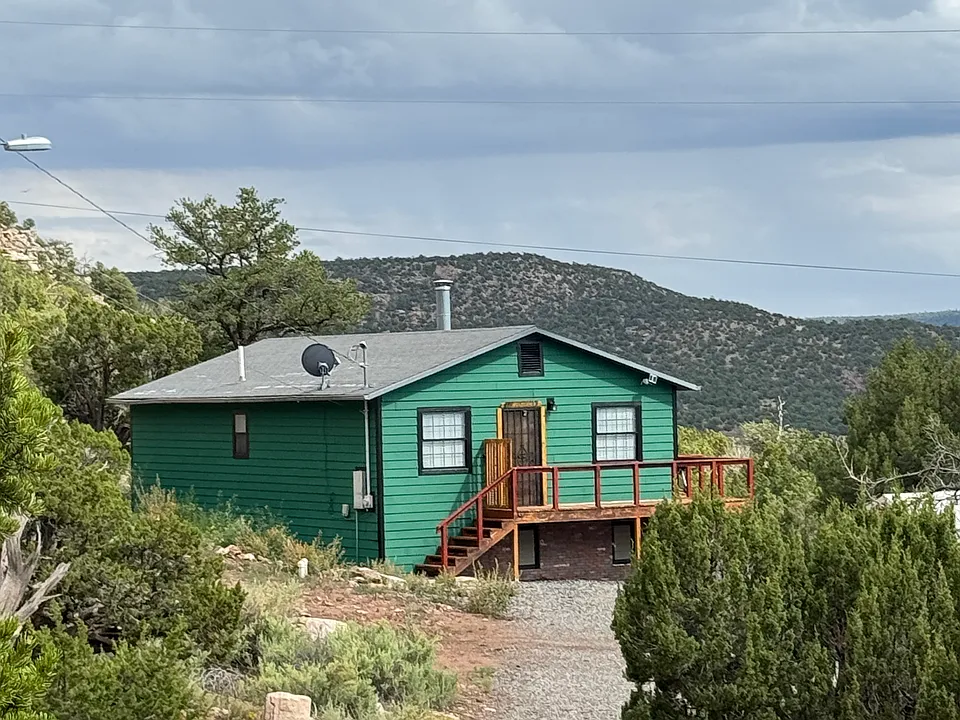 25 Bluff Rd