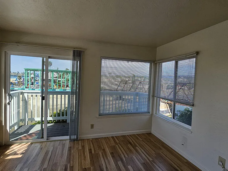 1114 E Cliff Dr #6 — Photo 8
