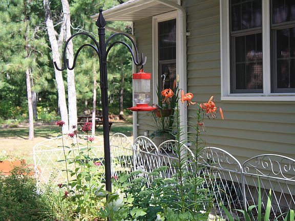 2nd image of 185 Oakridge Dr