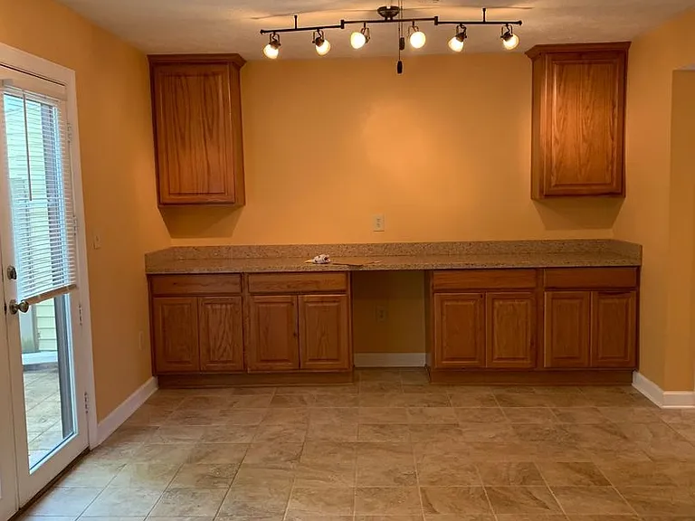 336 Loudon Rd — Photo 19