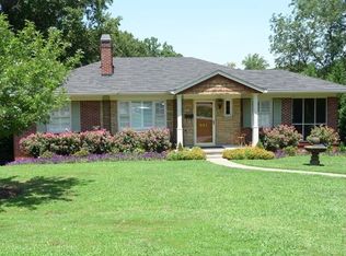 961 Jefferson Ave, East Pt, GA 30344