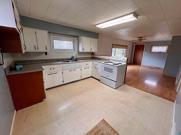 4th image of 3907 Hartman Rd