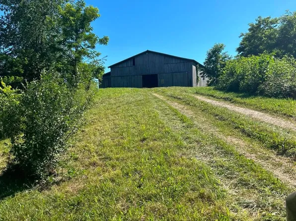 440 Randolph Ridge Rd, Olive Hill, KY 41164