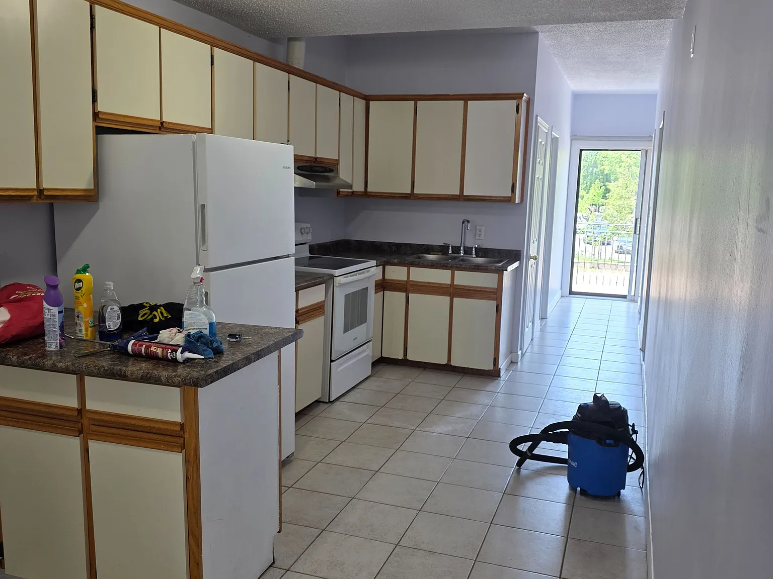 3 bed, $2,950 — Photo 2