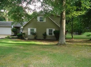 112 Hudgins Dr, Albertville, AL 35951