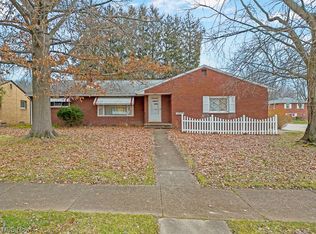 1014 Clearmount Ave SE, North Canton, OH
