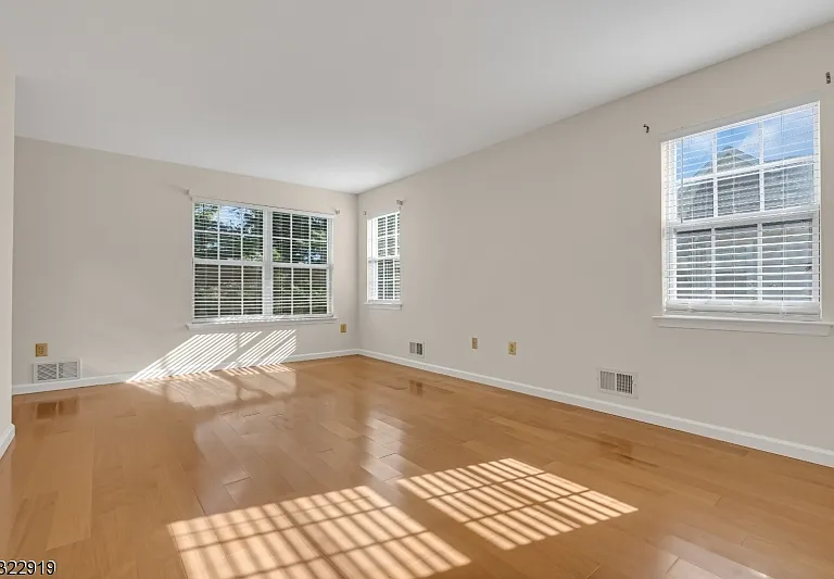 71 Nostrand Rd — Photo 23