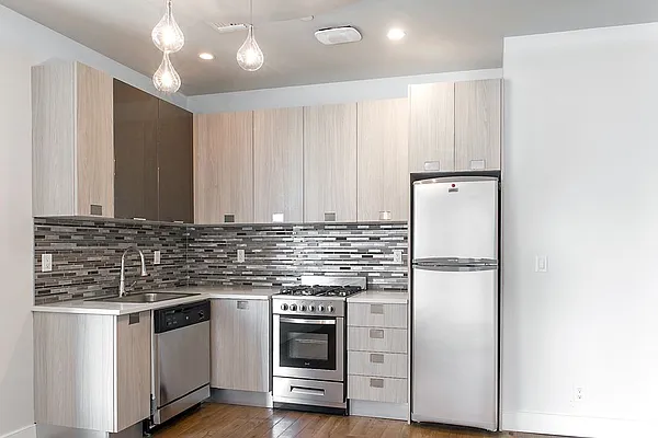 Rented by Cyberapts Management | media 25