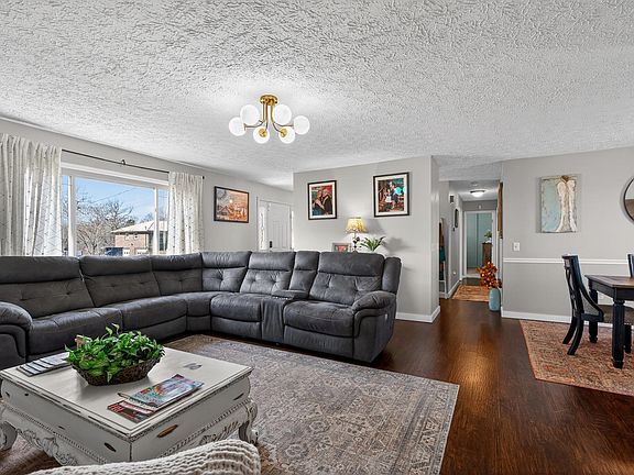 5th image of 224 Walnut Hill Dr