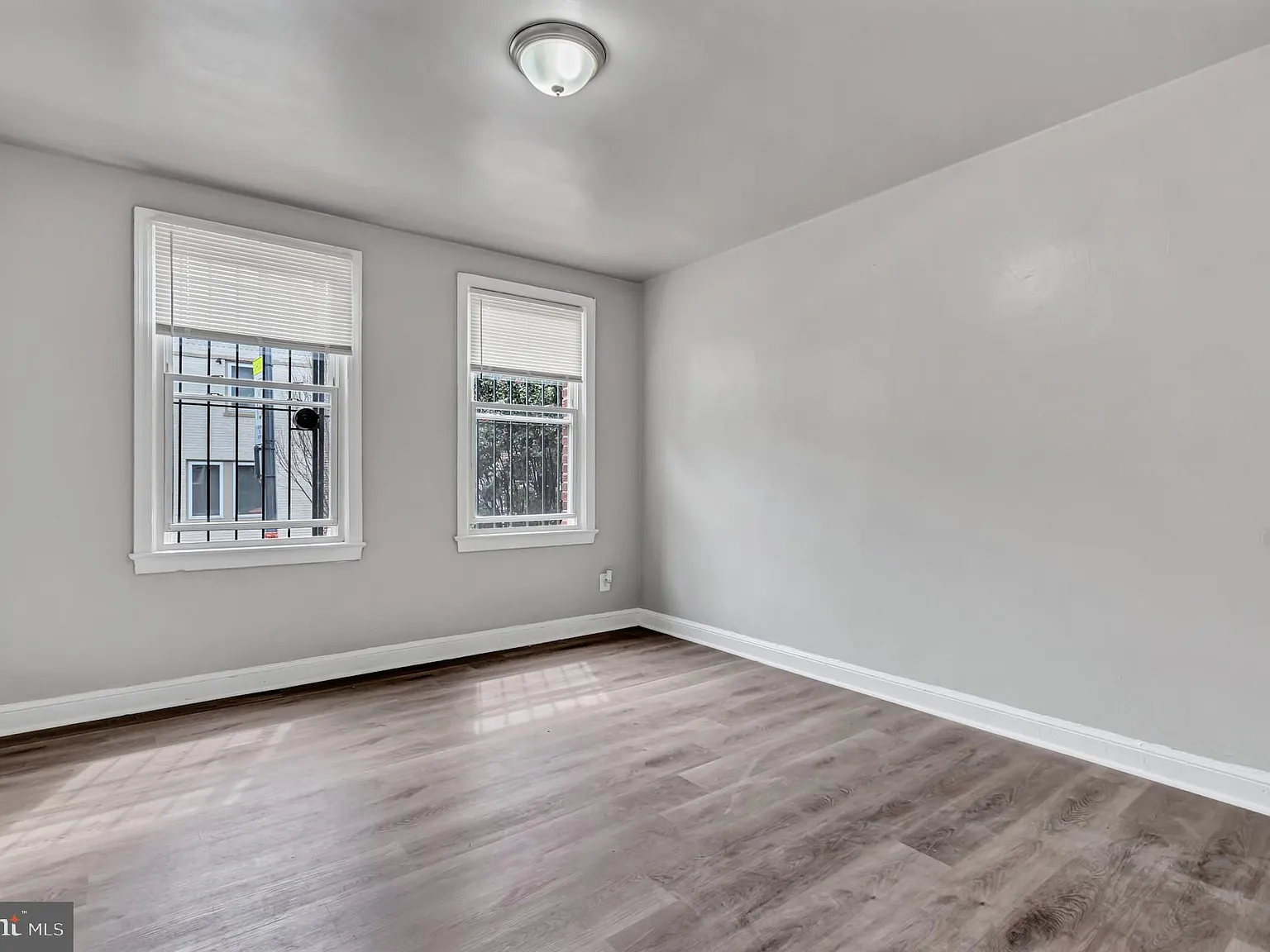 2 bed, 1.0 bath, 750 sqft, $2,800 — Photo 4