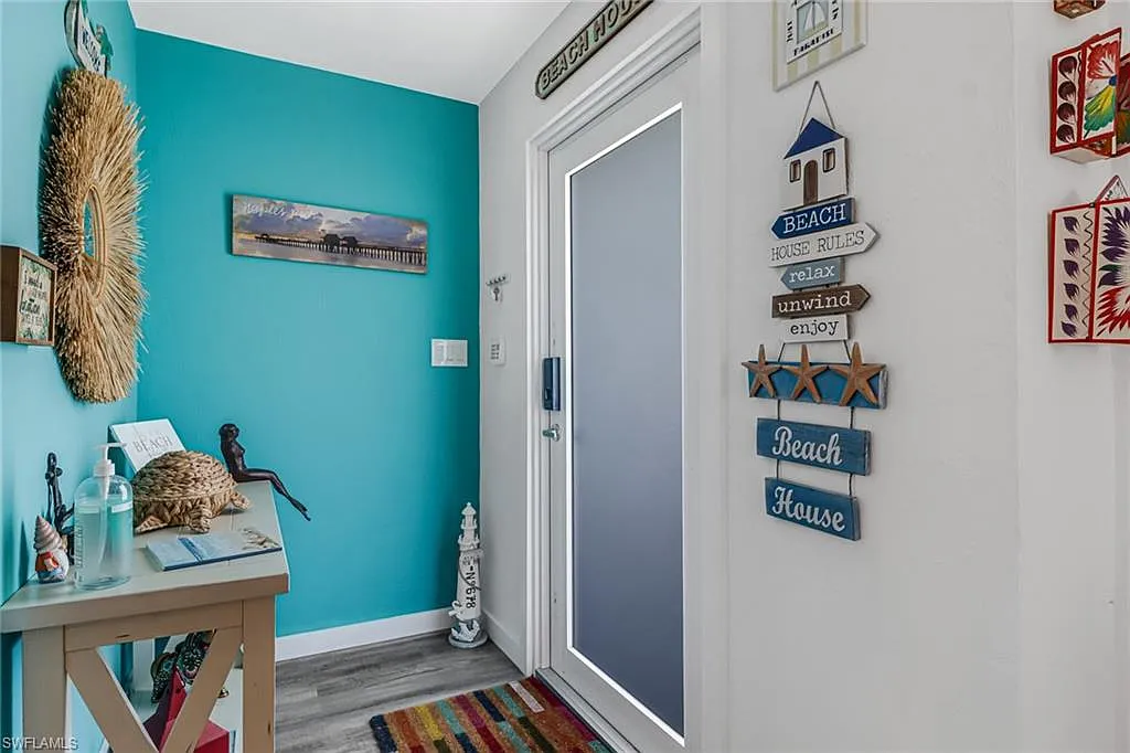 3 bed, 2.0 bath, 1424 sqft, $8,000 — Photo 3
