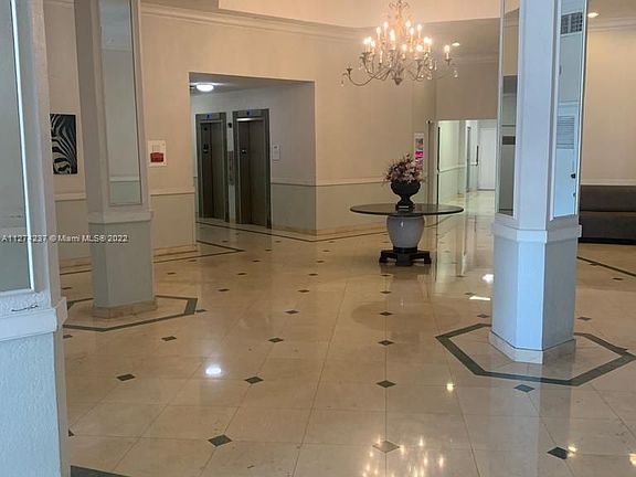 5th image of 1301 Miami Gardens Dr APT 1021W