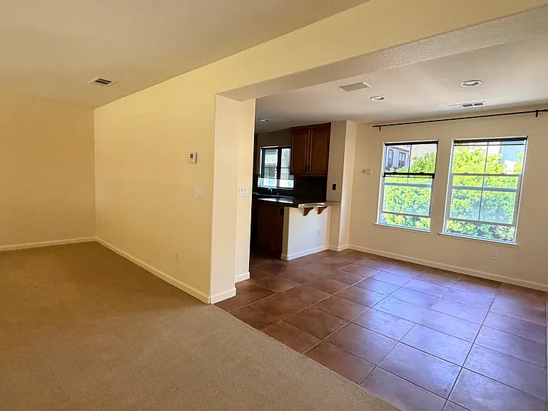 217 Santa Barbara St — Photo 13