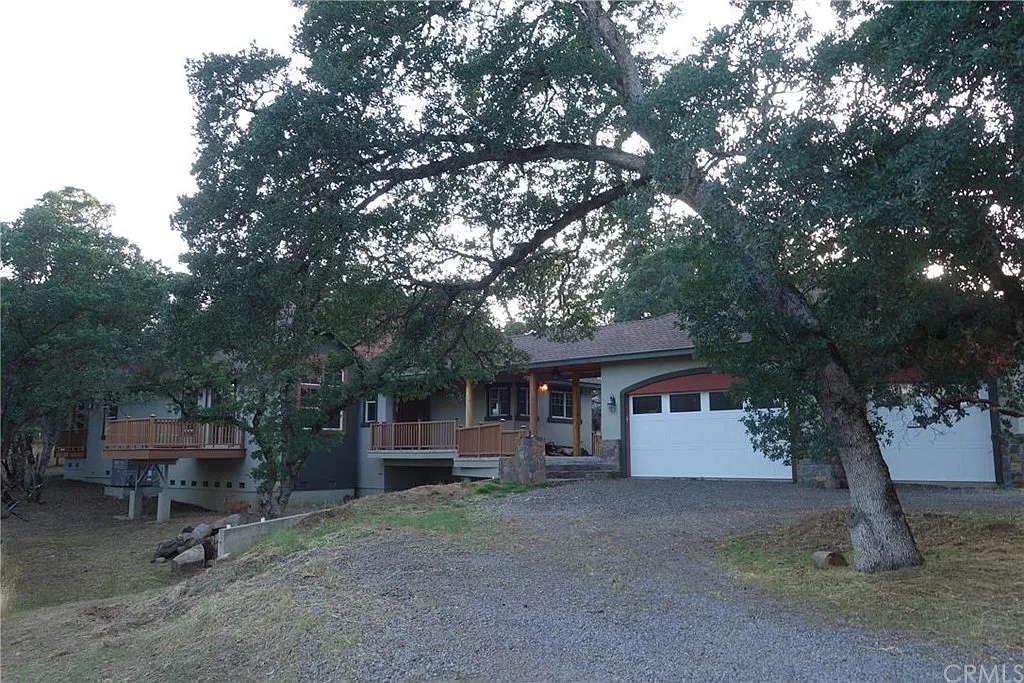 19388 Moon Ridge Rd photo 1