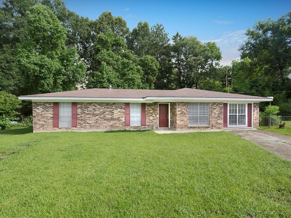 1st image of 111 Sarver Dr