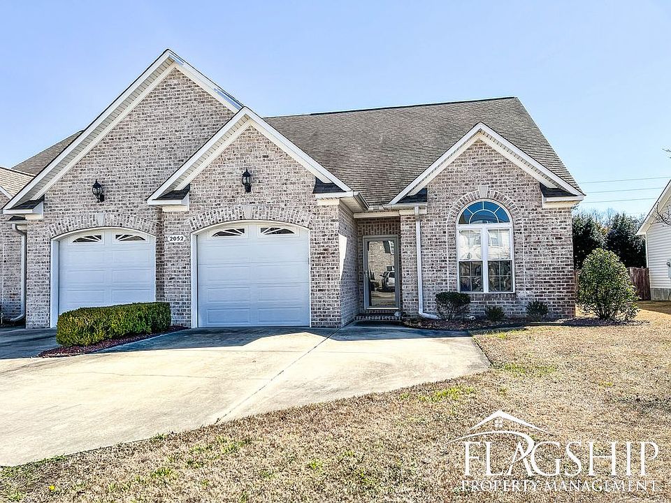1st image of 2052 B Cambria Dr