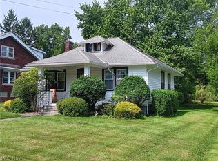 5248 Anthony St, Maple Heights, OH 44137