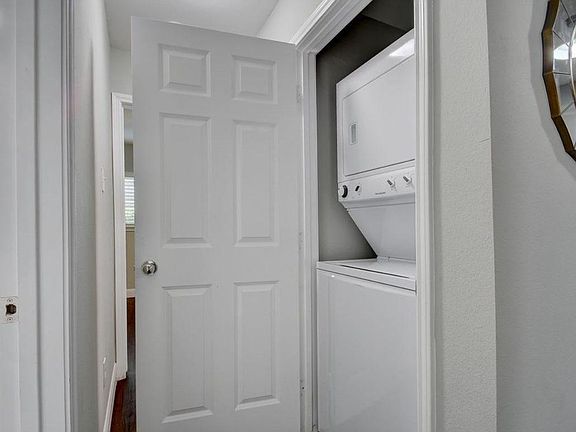 5th image of 4700 Harmon Ave #103